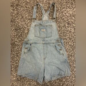 Levi’s Overalls Shorts